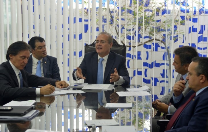 Brasília - O presidente do Senado Federal, Renan Calheiros, reuniu-se com líderes