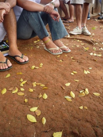 Bolivianos em feira no Brasil