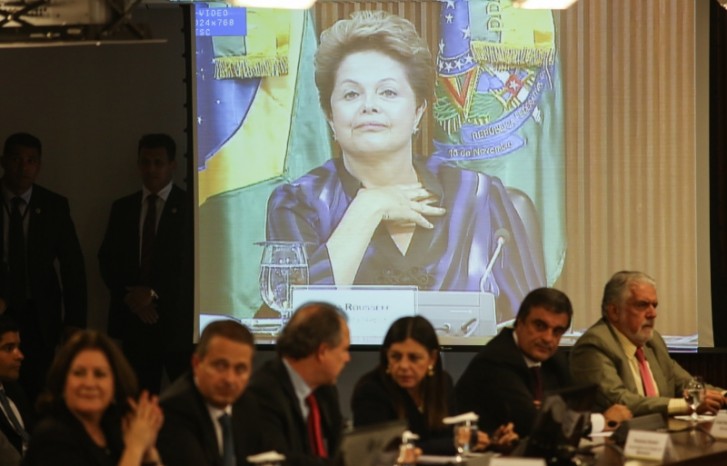 Presidenta Dilma se reúne com governadores e prefeitos