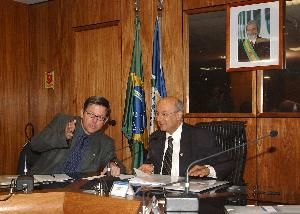 1320EF006.JPG