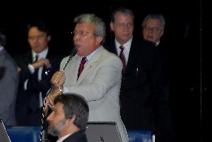 2005VC043