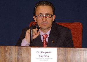 1330EF024.JPG