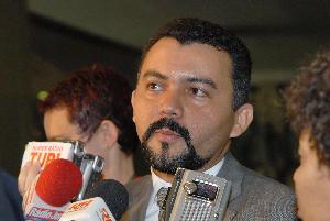 1325AC0002.JPG