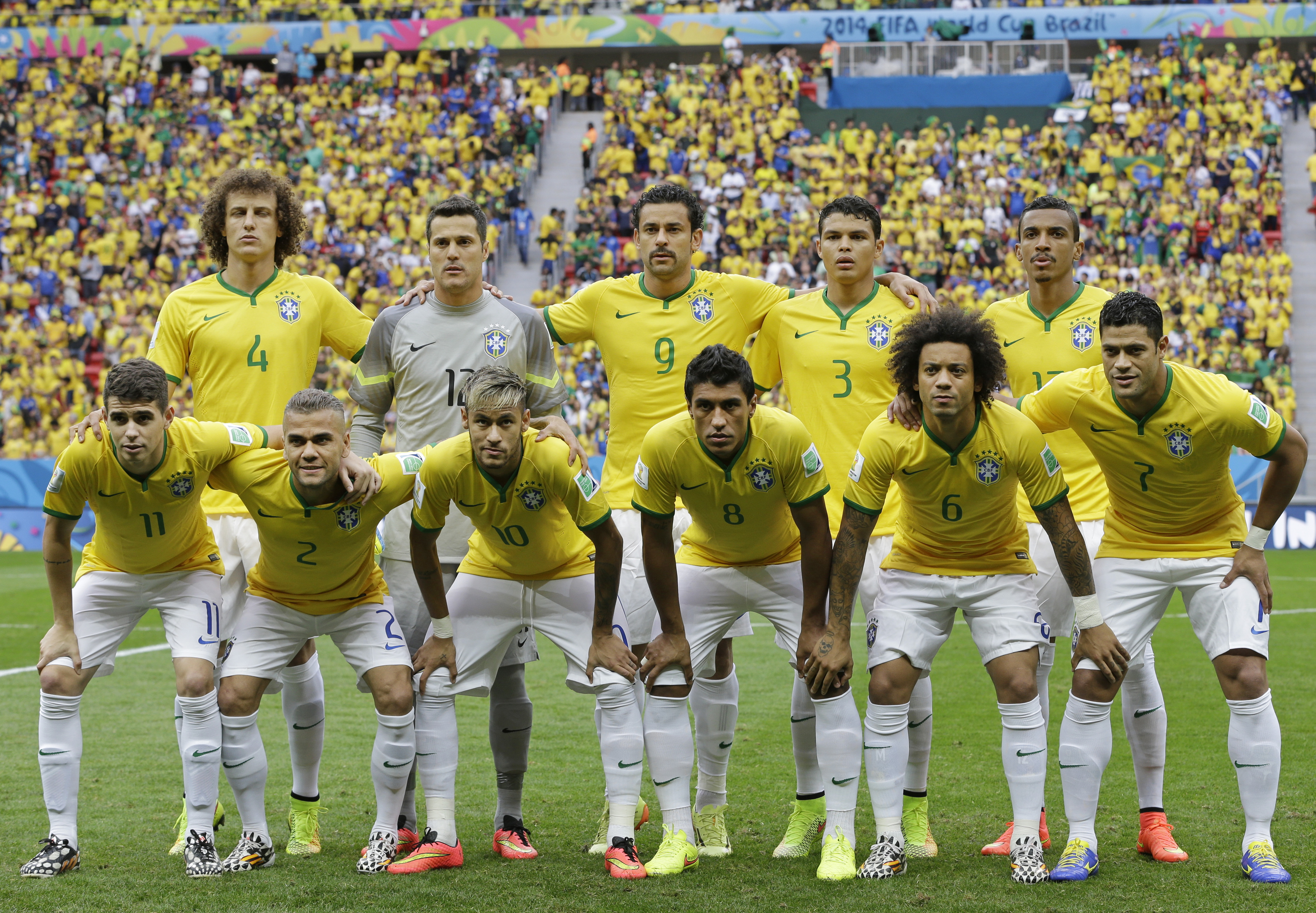 Бразилия сколько раз чемпионом по футболу. Сборная команда Бразилии по футболу. Сборная Бразилии по футболу состав 2023. Сборная Бразилии по футболу 2012. Сборная Бразилия сборная 2014.