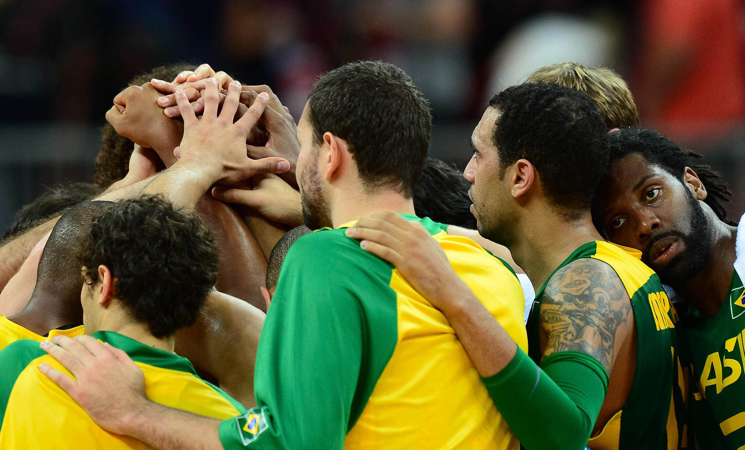 EBC | No basquete masculino, Brasil passa pela Espanha por ...