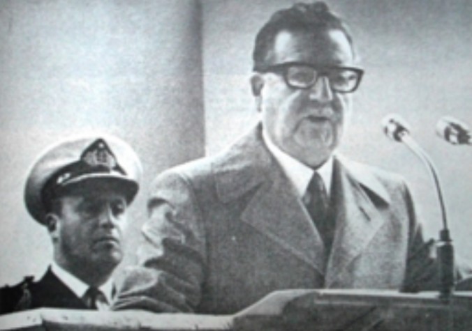 Araya Peters com Salvador Allende: o único militar autenticamente amigo