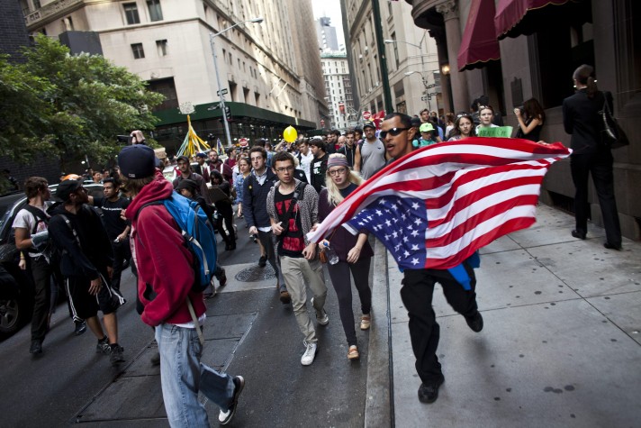 Cerca de 600 manifestantes foram às ruas no aniversário do Occupy Wall Street