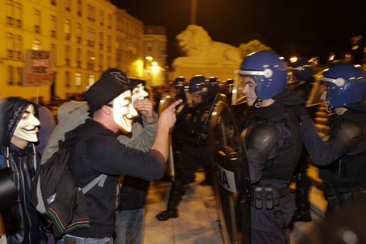 Manifestantes protestam contra orçamento em Portugal