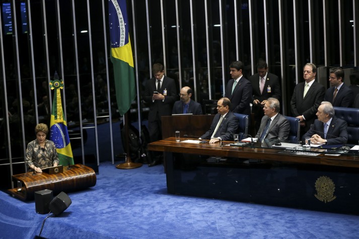 A presidenta Dilma Rousseff faz sua defesa no Senado