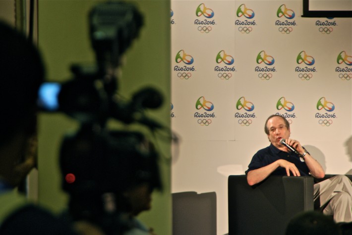Em evento na Casa Brasil, diretor do comitê olímpico Rio2016 falou sobre transporte na cidade
