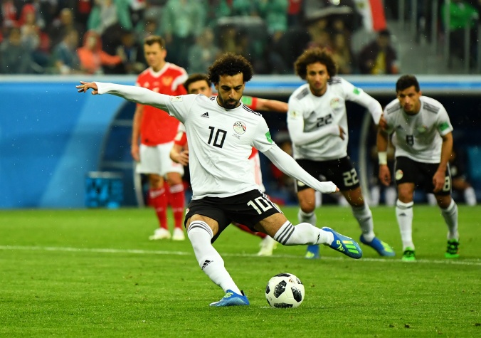 Copa 2018: Mohamed Salah, do Egito, marca seu primeiro gol na cobrança de pênalti