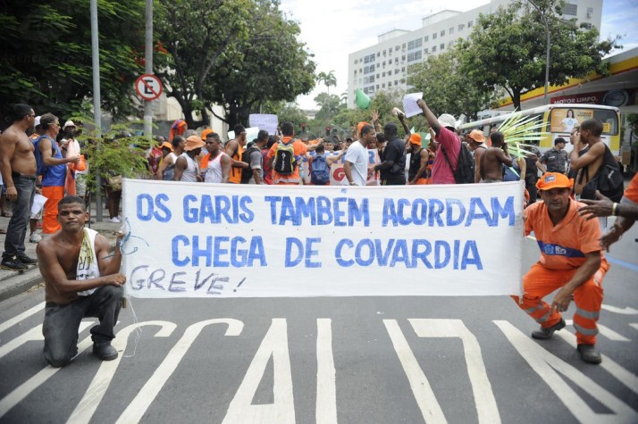Garis entram em greve no Rio
