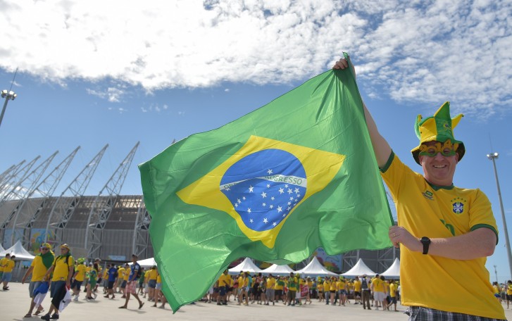 Brasil x Colômbia: torcida na Arena Castelão