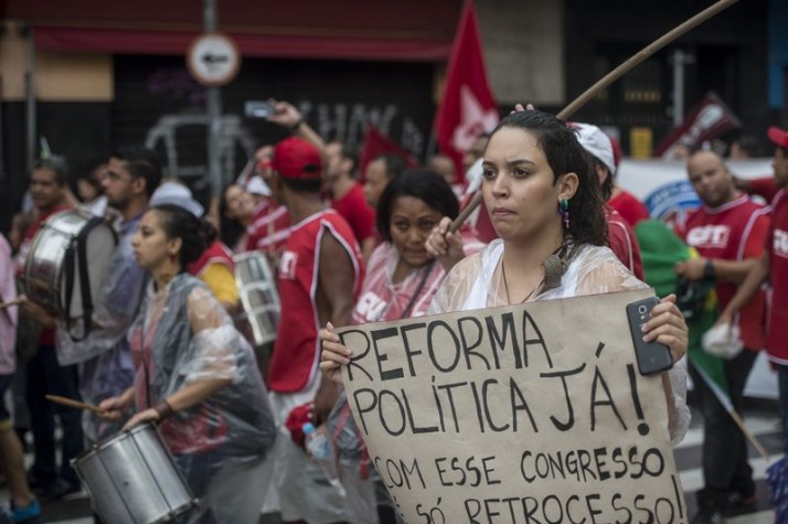 Manifestação em defesa da Petrobras em São Paulo