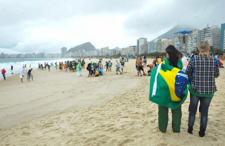 Peregrinos passeiam pelos principais pontos turísticos do Rio de Janeiro