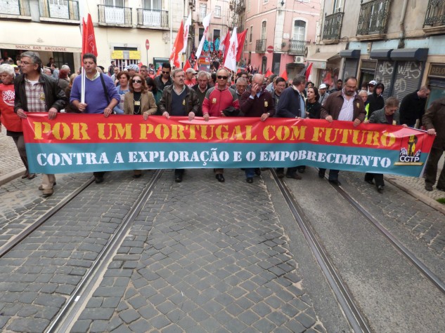 Manifestantes protestam em Portugal