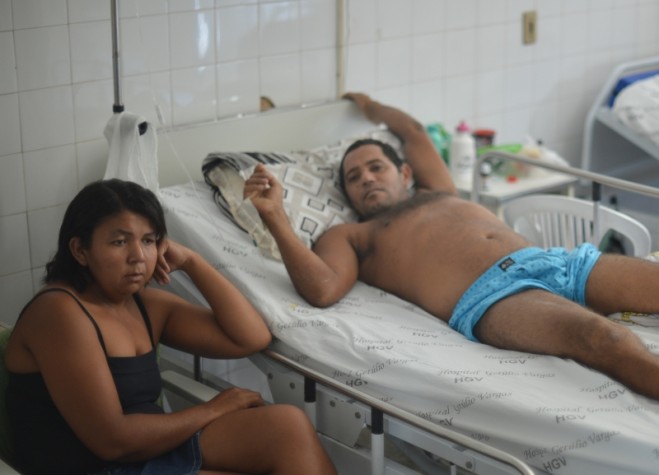 Pedreiro Aílton Alves no hospital