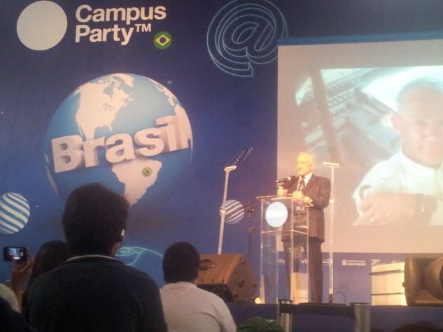 Astronauta Buzz Audrin faz palestra na Campus Party