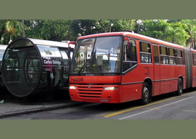 Imagem ruim dos serviços de ônibus afasta usuários e piora trânsito das cidades