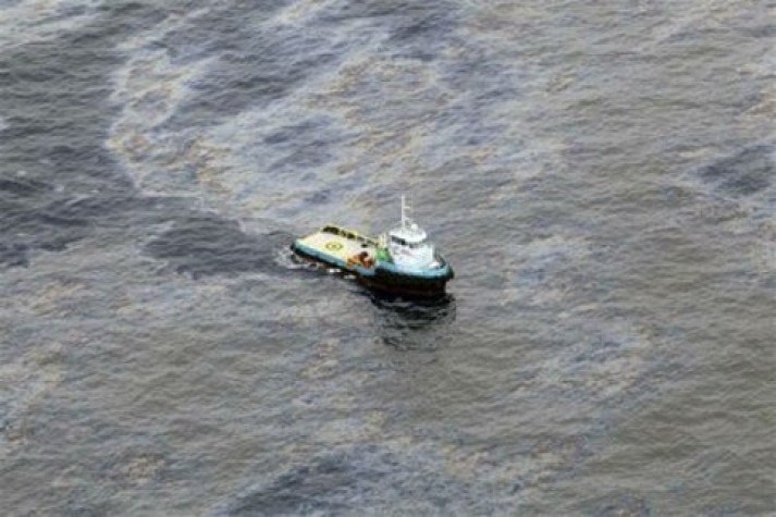 Imagem - Petróleo ainda vaza no poço explorado pela Chevron
