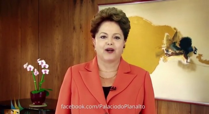 Em vídeo, Dilma anuncia criação de página do Planalto no Facebook