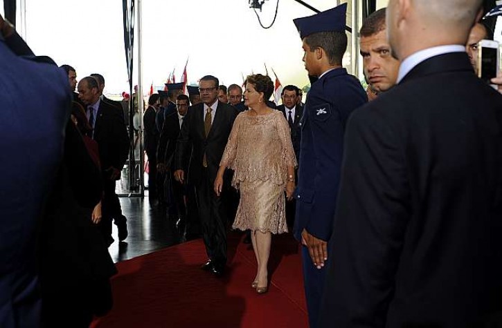 Dilma chega ao Congresso para a posse
