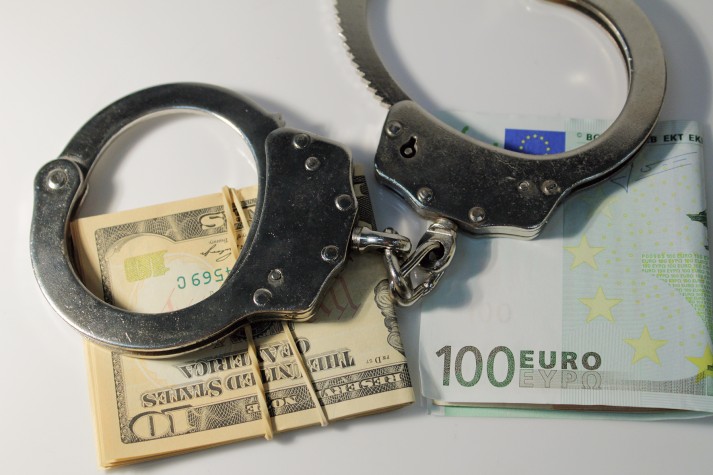 crime conta o sistema financeiro evasão de divisas sonegação