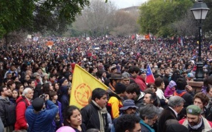 Imagem - Protesto de estudantes acaba em violência no Chile