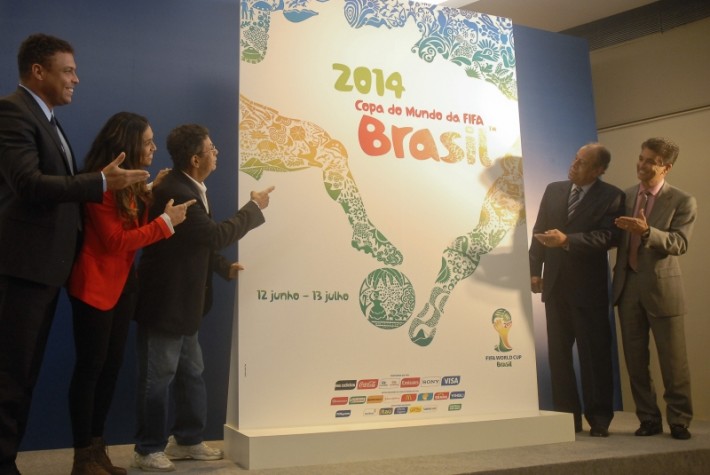 Fifa lança pôster oficial da Copa de 2014
