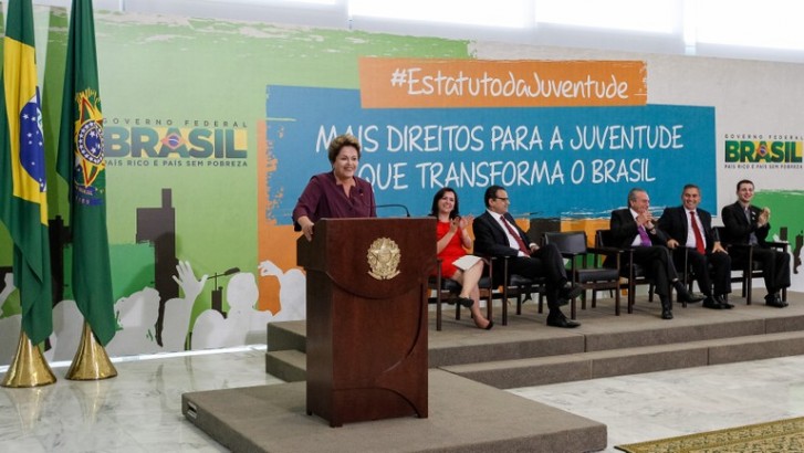 Dilma evento sanção estatuto da juventude