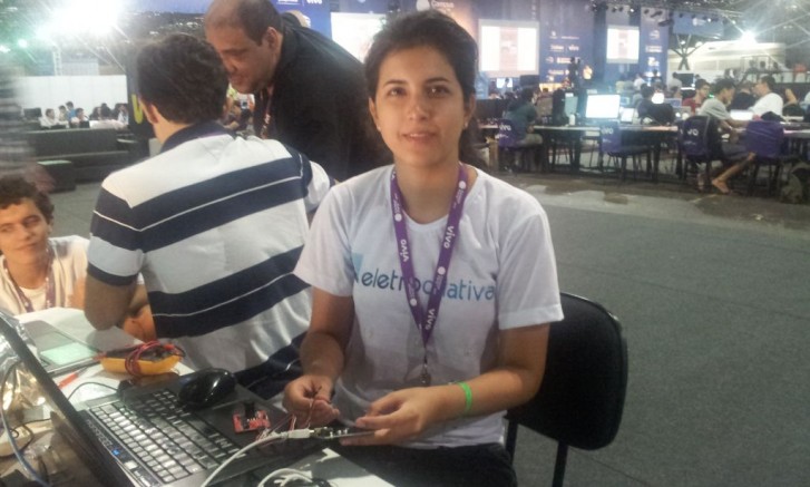 Mariana toca dois projetos ligados à robótica