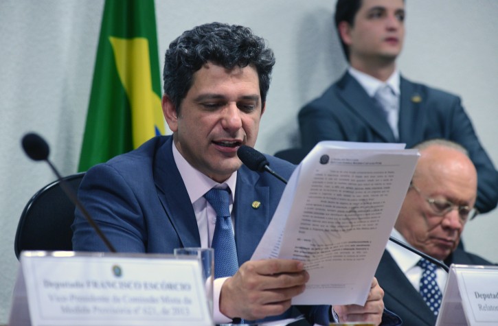 O relator da MP do Mais Médicos, dep. Rogério Carvalho (PT-SE)