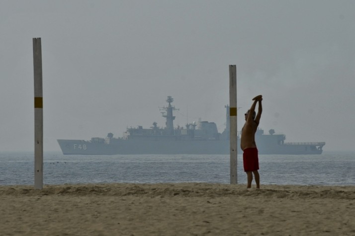 Capitania dos Portos vai investigar navios abandonados na Baía de Guanabara