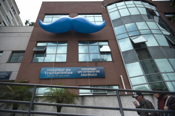 Simbolizado por um bigode, Novembro Azul alerta para a prevenção ao câncer de próstata