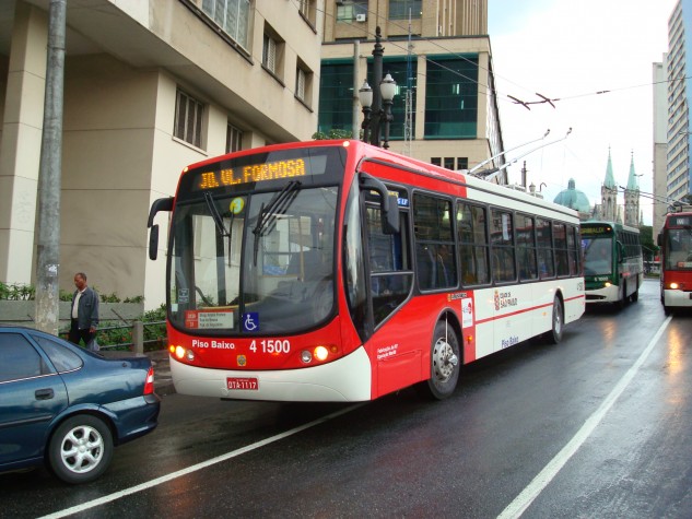 Ônibus urbano em São Paulo