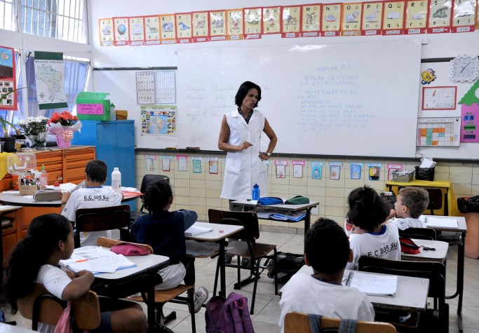 Unesco lança concurso para homenagear Dia do Professor