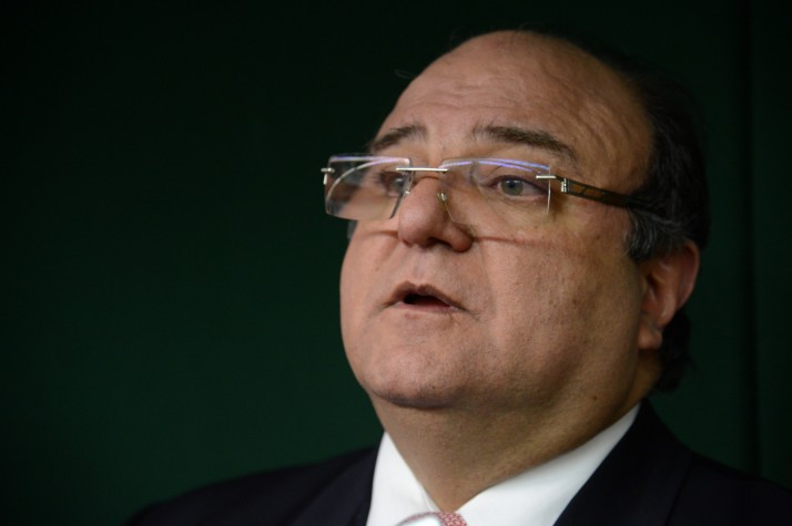 Brasília – O deputado Cândido Vaccarezza (PT-SP) vai coordenar o grupo que vai discutir propostas para a reforma política