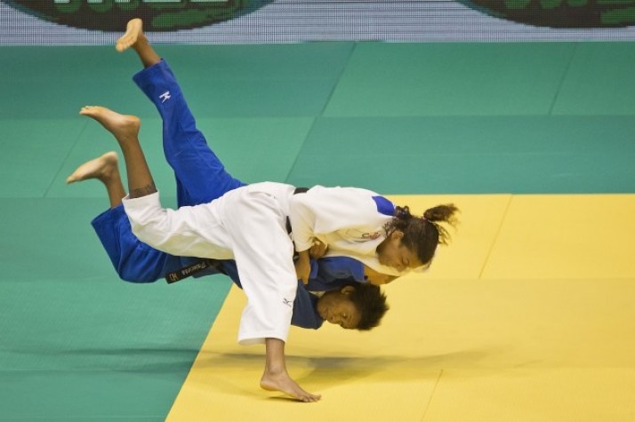 Rafaela Silva em luta durante Mundial de Judô 2013