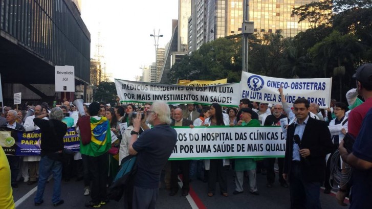 Médicos estrangeiros - Protesto na Avenida Paulista