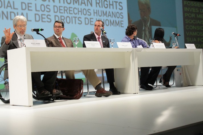 Seminário Paradigmas de Redução de Desigualdade com Base em Direitos Humanos, no Fórum Mundial de Direitos Humanos