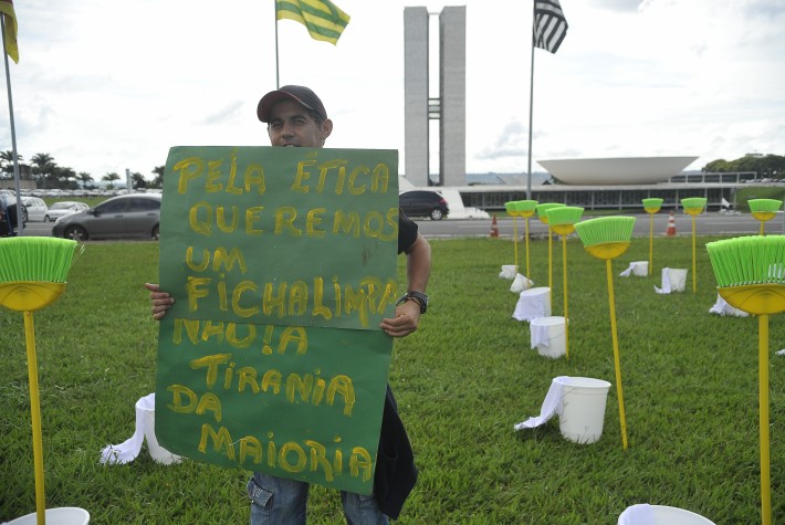 Lavagem do Senado - manifestação contra candidatura de Renan Calheiros