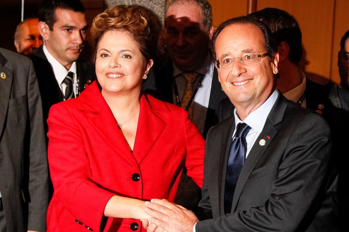 A presidenta do Brasil Dilma Rousseff e o presidente da França François Hollande