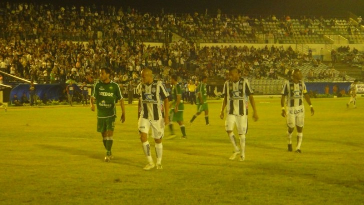 Treze e Cuiabá, em confronto pela Série C 2012