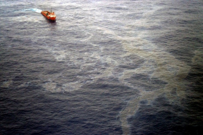 Mancha de óleo na Bacia de Campos